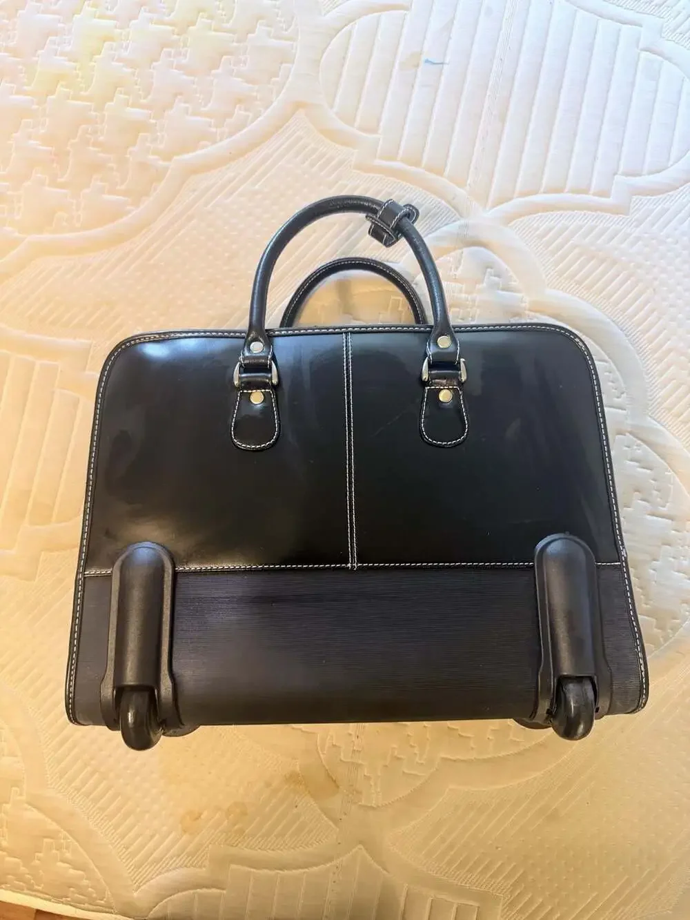 Franklin Covey Wheeled Leather Business Case with Padded 15-inch Laptop Pocket